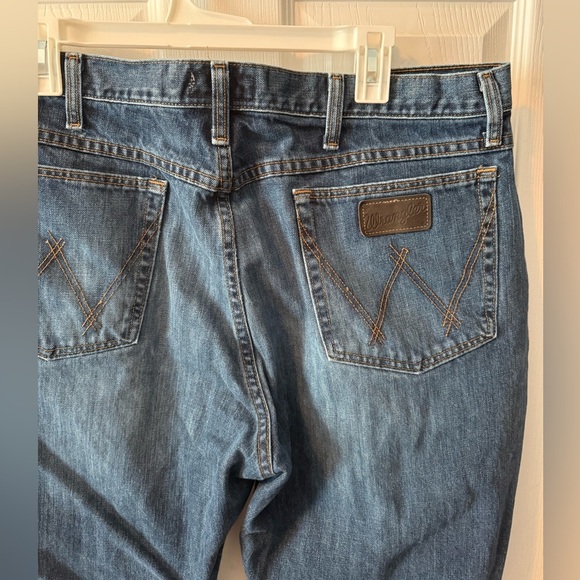 Wrangler 20X Denim Blue Jeans Size 38x32 Men’s - Picture 6 of 8